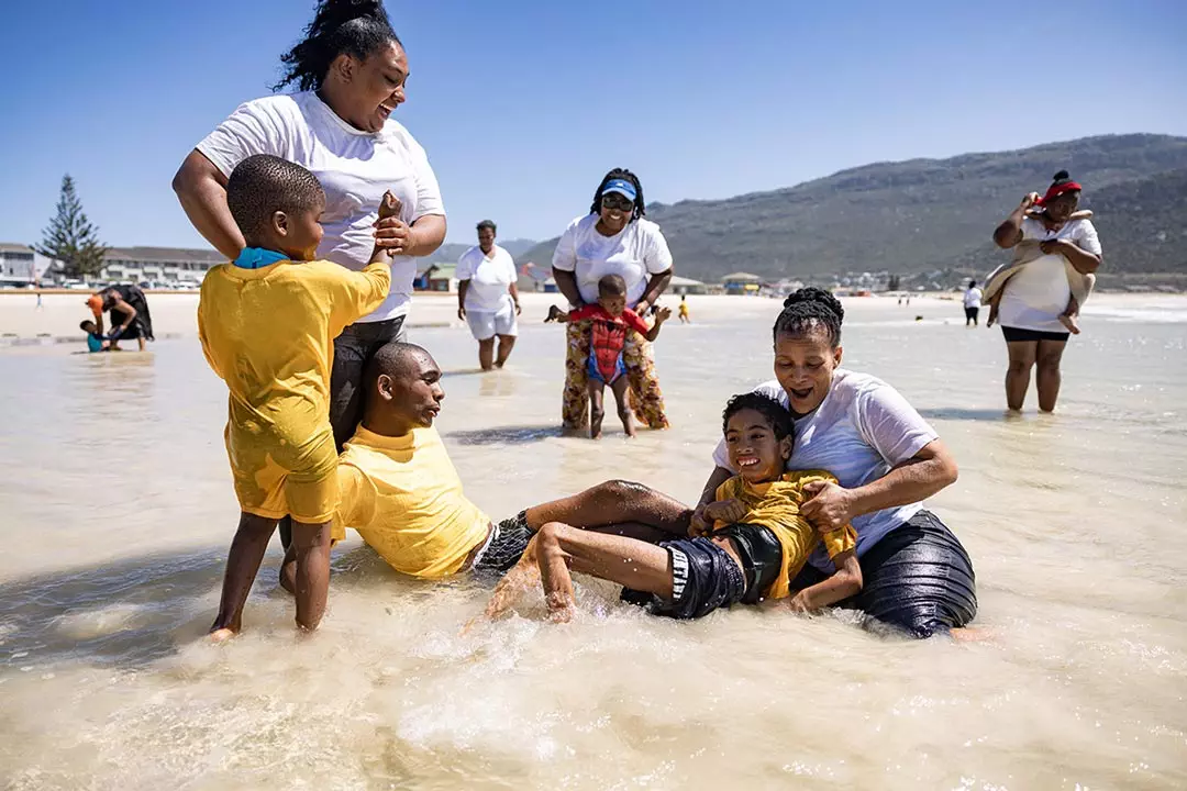 ss-kids-lying-in-shallows-blog-img2