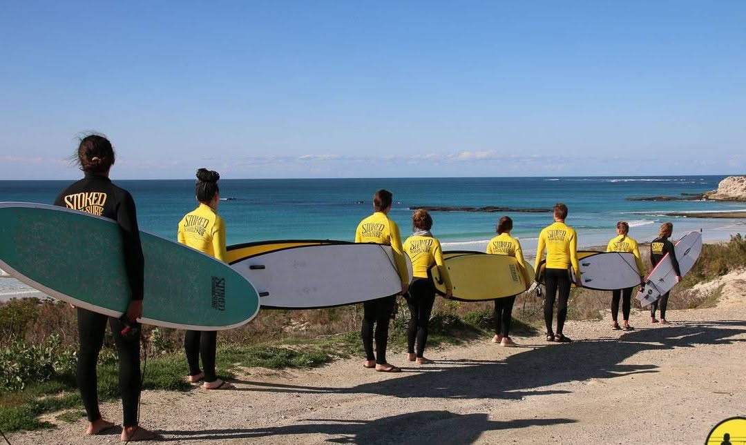 HARD- VS SOFTBOARDS: WHICH IS BETTER FOR BEGINNERS SURFERS